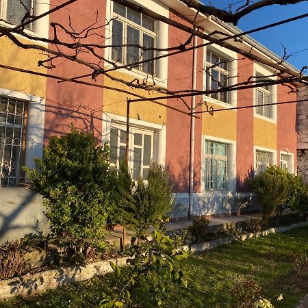 Vila Llulla Krujë Esterno foto