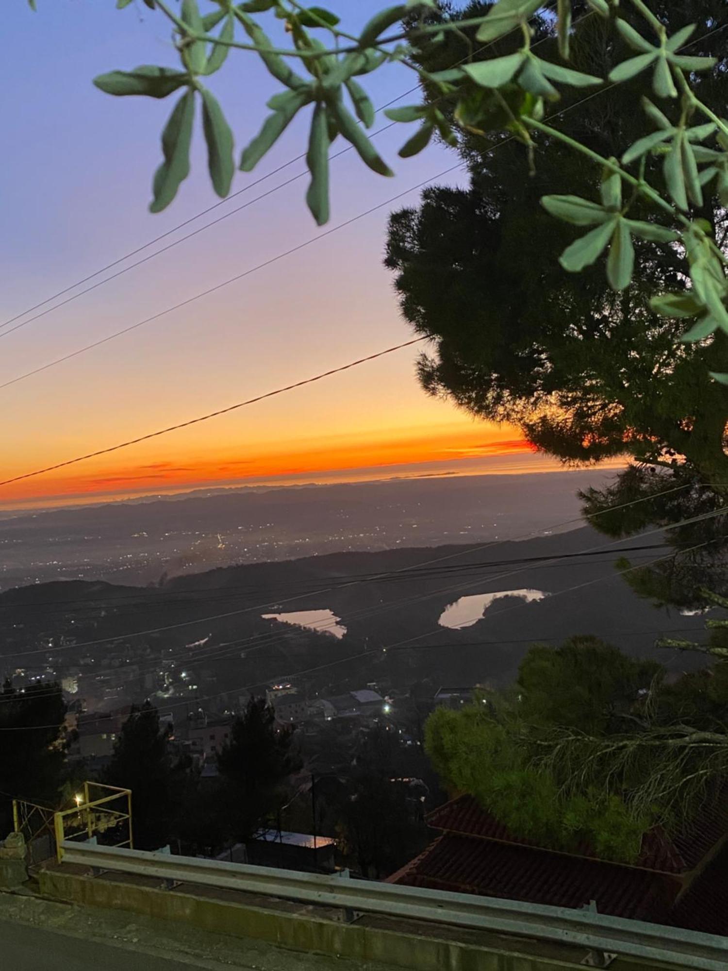 Vila Llulla Krujë Esterno foto