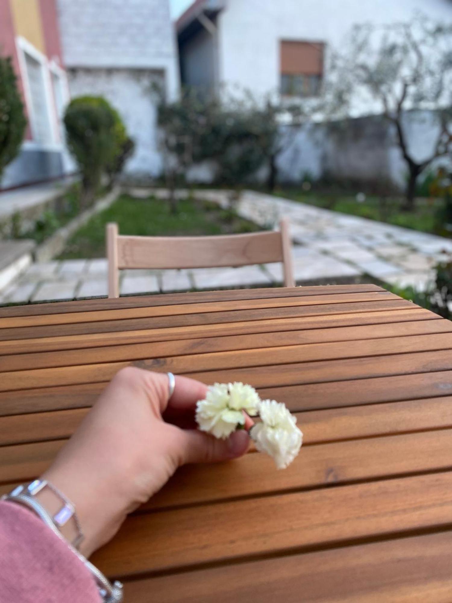 Vila Llulla Krujë Esterno foto